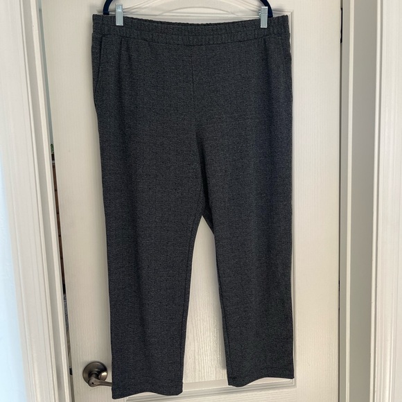A New Day Gray Herringbone Ankle Pants - Picture 1 of 8